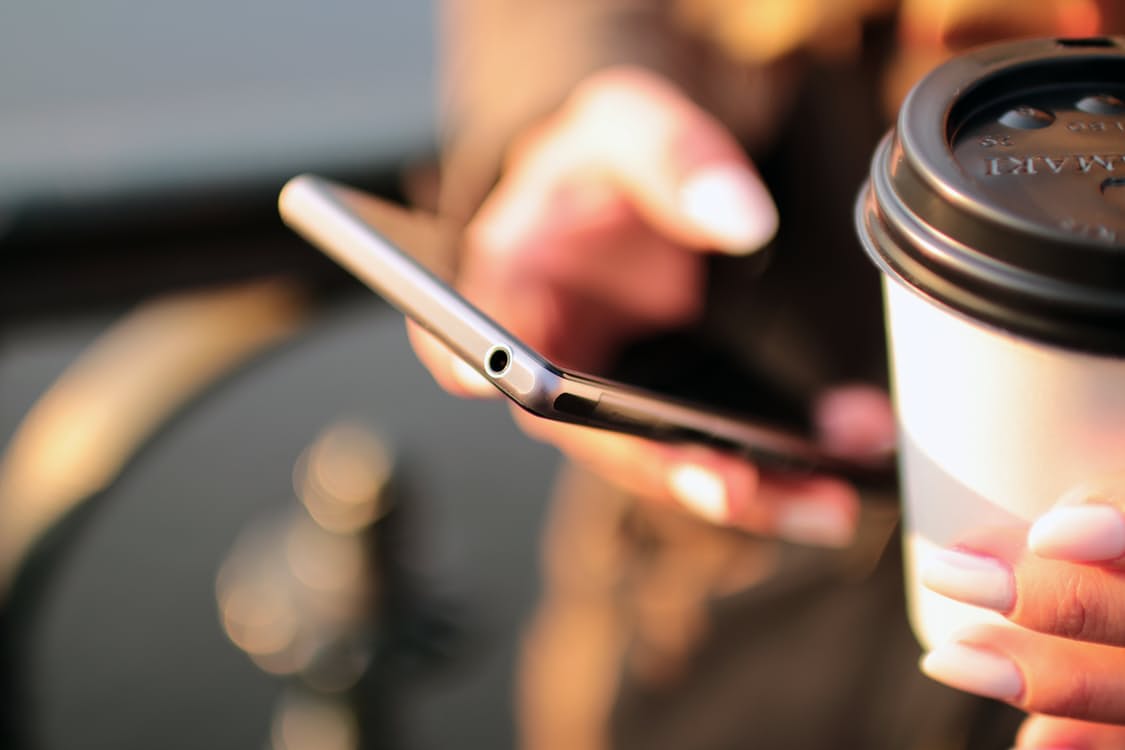 iPhones, mobilskal och dålig försäljning mobil kaffe